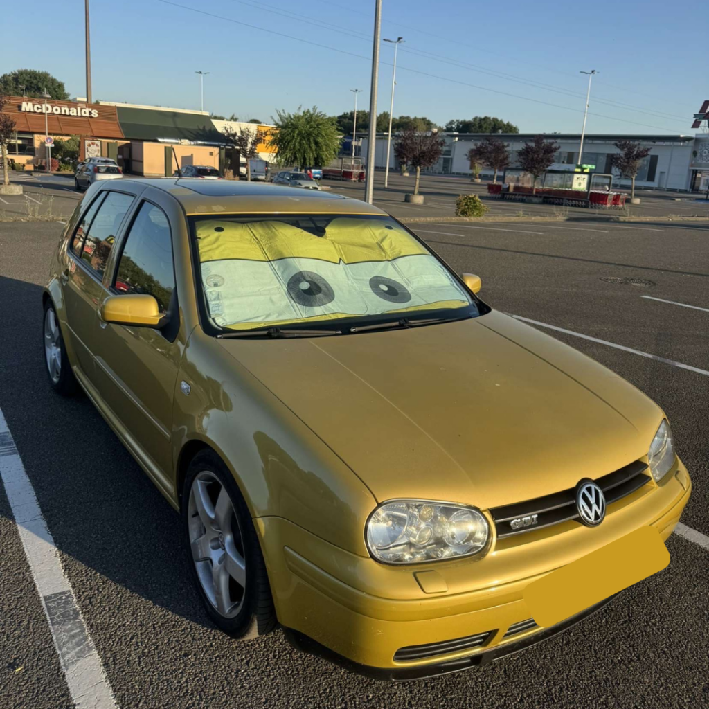 Pare-soleil-yeux-cars-eyes-look-jaune-golf-4-gti